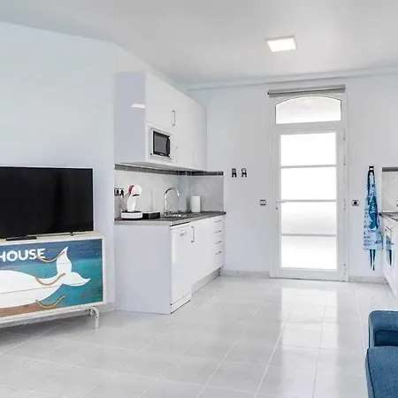 Nora Villa Corralejo